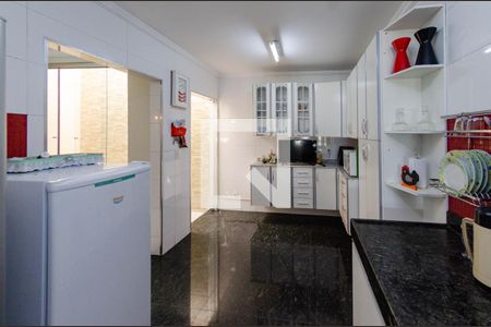 Casa à venda com 400m², 3 quartos e 6 vagasCozinha