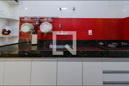 Casa à venda com 400m², 3 quartos e 6 vagasCozinha