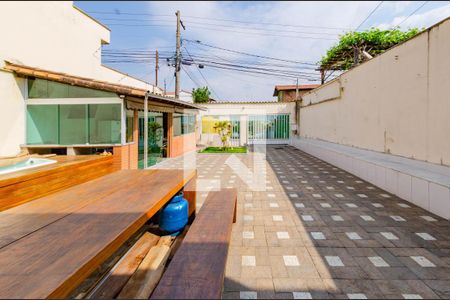 Casa à venda com 400m², 3 quartos e 6 vagasÁrea externa