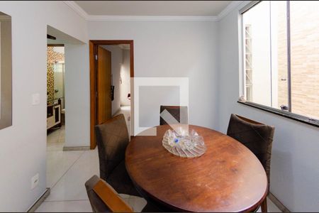 Casa à venda com 400m², 3 quartos e 6 vagasCopa