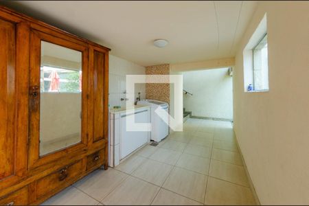 Casa à venda com 400m², 3 quartos e 6 vagasÁrea de serviço