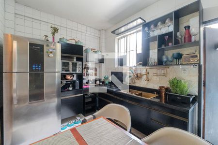 Apartamento à venda com 138m², 4 quartos e sem vaga Apartamento à venda com 138m², 4 quartos e sem vagaCozinha