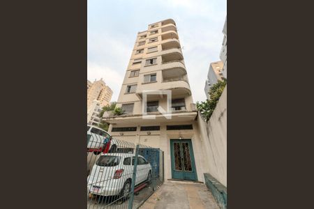 Apartamento à venda com 138m², 4 quartos e sem vaga Apartamento à venda com 138m², 4 quartos e sem vagaFachada