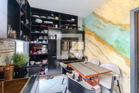 Apartamento à venda com 138m², 4 quartos e sem vaga Apartamento à venda com 138m², 4 quartos e sem vagaCozinha