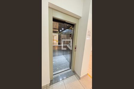 Apartamento para alugar com 105m², 2 quartos e 1 vaga Apartamento para alugar com 105m², 2 quartos e 1 vagaElevador