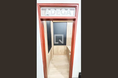 Apartamento para alugar com 105m², 2 quartos e 1 vaga Apartamento para alugar com 105m², 2 quartos e 1 vagaAdega