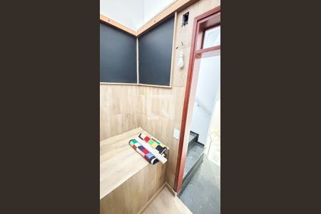 Apartamento para alugar com 105m², 2 quartos e 1 vaga Apartamento para alugar com 105m², 2 quartos e 1 vagaAdega