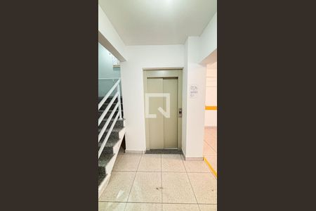 Apartamento para alugar com 105m², 2 quartos e 1 vaga Apartamento para alugar com 105m², 2 quartos e 1 vagaElevador