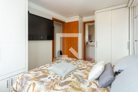 Apartamento à venda com 175m², 3 quartos e 2 vagas Apartamento à venda com 175m², 3 quartos e 2 vagasSuite