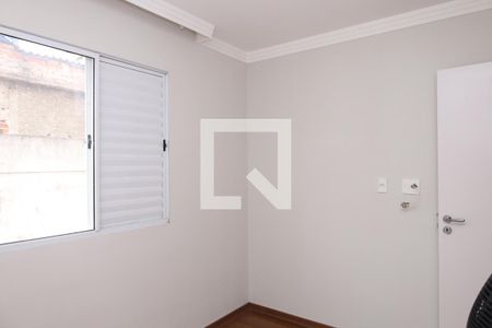 Quarto 1 de apartamento para alugar com 2 quartos, 45m² em Vila Zefira, São Paulo