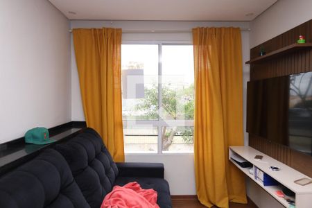 Sala de apartamento para alugar com 2 quartos, 45m² em Vila Zefira, São Paulo