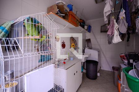 Casa à venda com 190m², 5 quartos e 1 vagaÁrea de Serviço 