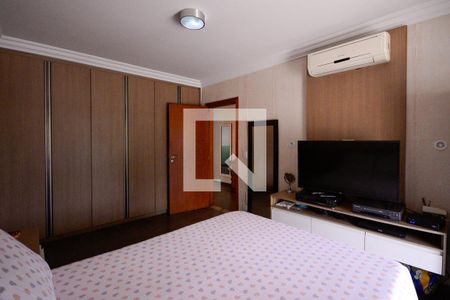 Casa à venda com 190m², 5 quartos e 1 vagaQuarto 3 - Suite 