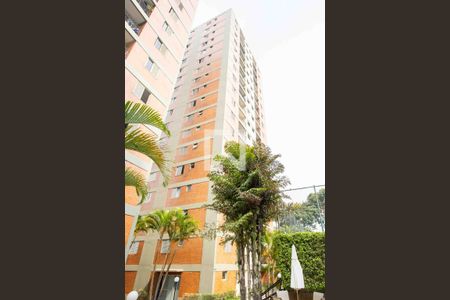 Apartamento à venda com 66m², 2 quartos e 1 vaga Apartamento à venda com 66m², 2 quartos e 1 vagaFachada do bloco