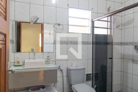 Casa à venda com 333m², 4 quartos e 3 vagas Casa à venda com 333m², 4 quartos e 3 vagasBanheiro