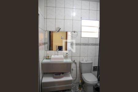 Casa à venda com 333m², 4 quartos e 3 vagas Casa à venda com 333m², 4 quartos e 3 vagasBanheiro