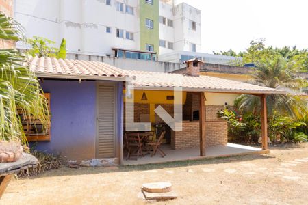Casa à venda com 333m², 4 quartos e 3 vagas Casa à venda com 333m², 4 quartos e 3 vagasÁrea comum
