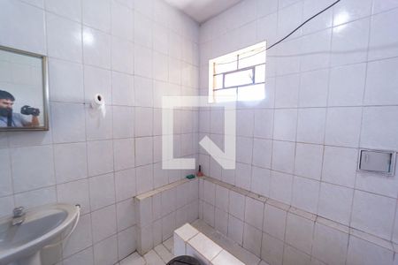 Casa à venda com 350m², 2 quartos e 4 vagasBanheiro da Edícula
