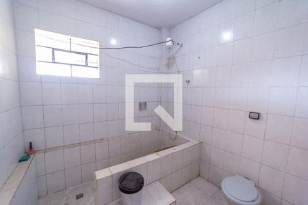 Casa à venda com 350m², 2 quartos e 4 vagasBanheiro da Edícula