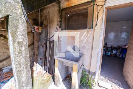 Casa à venda com 350m², 2 quartos e 4 vagasEdícula