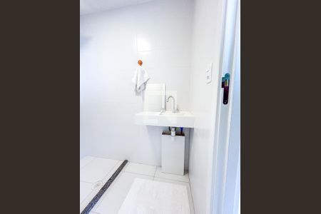 Banheiro de apartamento para alugar com 1 quarto, 52m² em Socorro, São Paulo
