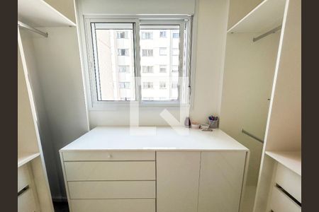 Closet de apartamento para alugar com 1 quarto, 52m² em Socorro, São Paulo