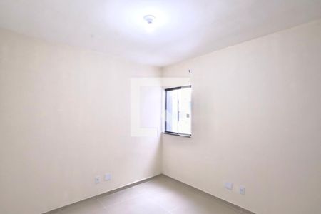 Quarto 2 de apartamento para alugar com 2 quartos, 50m² em Vila Invernada, São Paulo