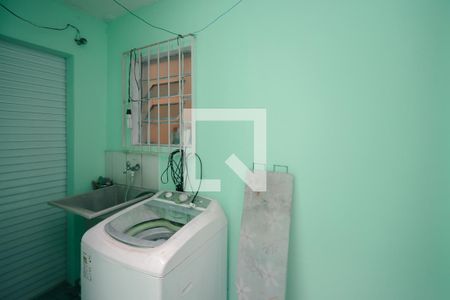 Casa à venda com 100m², 1 quarto e 1 vagaÁrea de Serviço