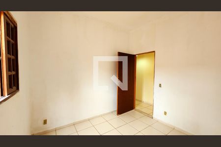 Casa à venda com 2360m², 3 quartos e 8 vagas Casa à venda com 2360m², 3 quartos e 8 vagasQuarto 1