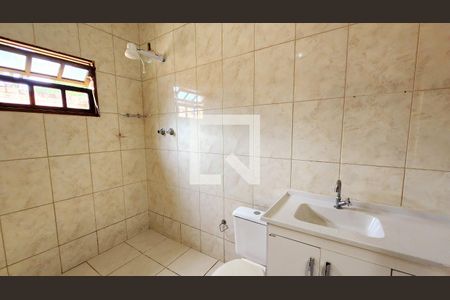 Casa à venda com 2360m², 3 quartos e 8 vagas Casa à venda com 2360m², 3 quartos e 8 vagasBanheiro