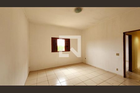 Casa à venda com 2360m², 3 quartos e 8 vagas Casa à venda com 2360m², 3 quartos e 8 vagasQuarto 2 - Suíte