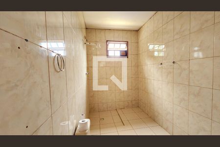 Casa à venda com 2360m², 3 quartos e 8 vagas Casa à venda com 2360m², 3 quartos e 8 vagasBanheiro da Suíte