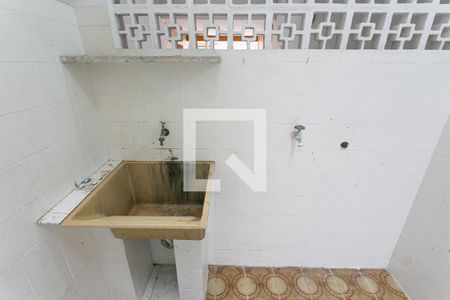 Casa à venda com 400m², 6 quartos e 2 vagasCasa 1 - Área de Serviço