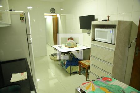 Casa à venda com 120m², 2 quartos e 2 vagasCozinha