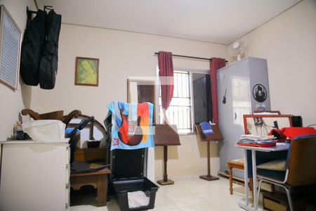 Casa à venda com 120m², 2 quartos e 2 vagasQuarto da Edícula