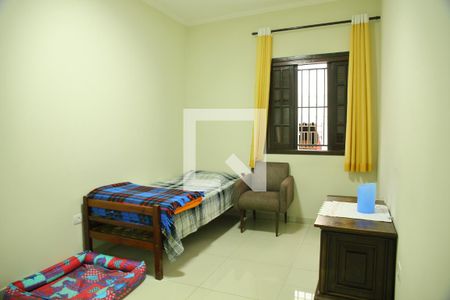 Casa à venda com 120m², 2 quartos e 2 vagasQuarto 