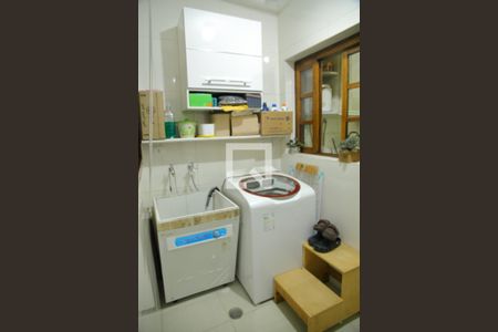 Casa à venda com 120m², 2 quartos e 2 vagasÁrea de Serviço