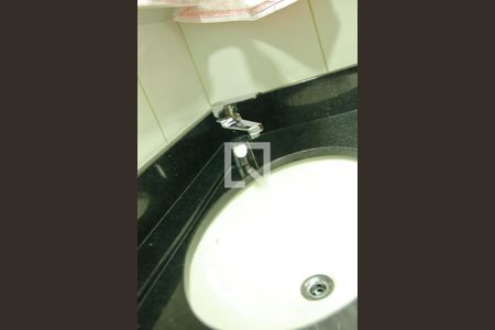 Casa à venda com 120m², 2 quartos e 2 vagasBanheiro Social