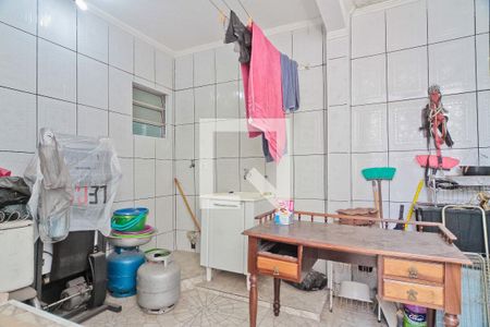 Casa à venda com 220m², 4 quartos e 1 vagaÁrea de Serviço