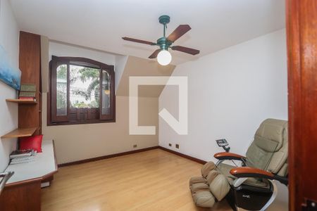 Casa de condomínio à venda com 984m², 4 quartos e 8 vagas Casa de condomínio à venda com 984m², 4 quartos e 8 vagasSuíte 2