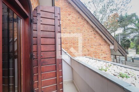 Casa de condomínio à venda com 984m², 4 quartos e 8 vagas Casa de condomínio à venda com 984m², 4 quartos e 8 vagasVaranda da Suíte 1