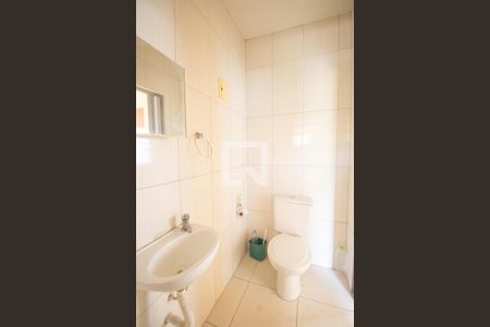 Banheiro de apartamento para alugar com 1 quarto, 70m² em Sete Pontes, São Gonçalo