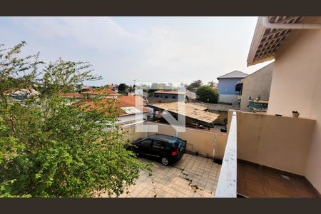 Casa à venda com 235m², 4 quartos e 8 vagasVaranda da Suite Master