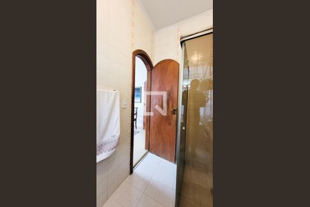 Casa à venda com 235m², 4 quartos e 8 vagasBanheiro da Suite Master