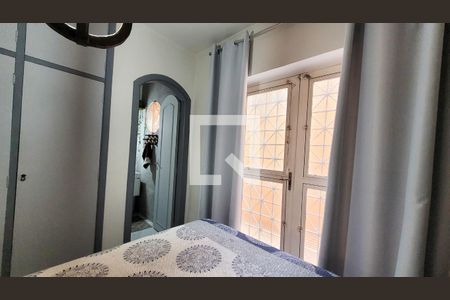 Casa à venda com 235m², 4 quartos e 8 vagasSuite