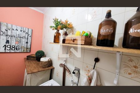 Casa à venda com 235m², 4 quartos e 8 vagasLavanderia