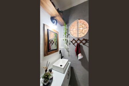 Casa à venda com 235m², 4 quartos e 8 vagasBanheiro da Suite