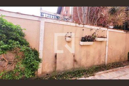 Casa à venda com 235m², 4 quartos e 8 vagasQuintal