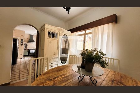 Casa à venda com 235m², 4 quartos e 8 vagasCopa