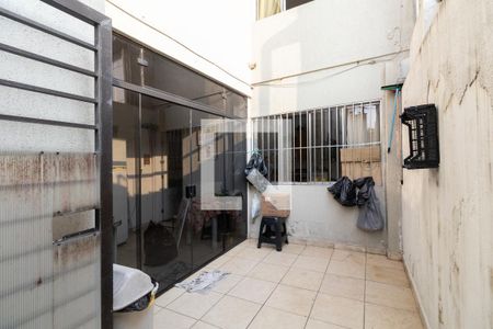 Casa à venda com 180m², 3 quartos e 2 vagas Casa à venda com 180m², 3 quartos e 2 vagasCasa 2 Quintal